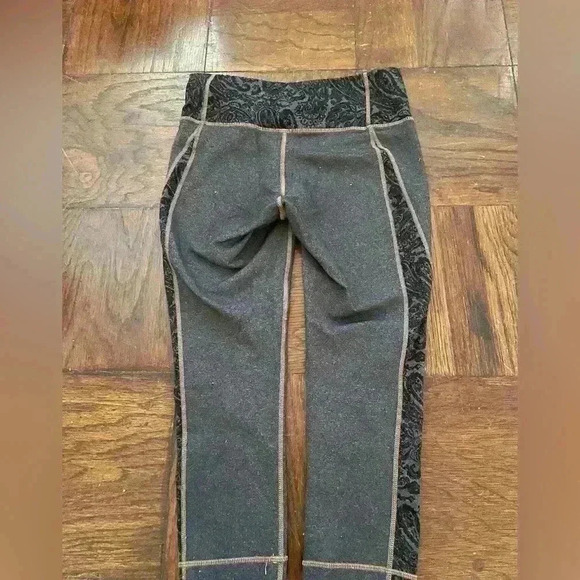 Athleta leggings - Picture 2 of 3